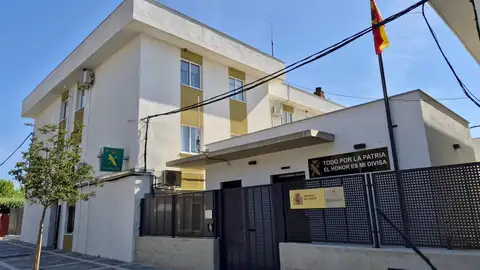 Dos detenidos por el robo de dos furgonetas y material de imagen y sonido de una nave industrial de Coria Dos detenidos por el robo de dos furgonetas y material de imagen y sonido de una nave industrial de Coria