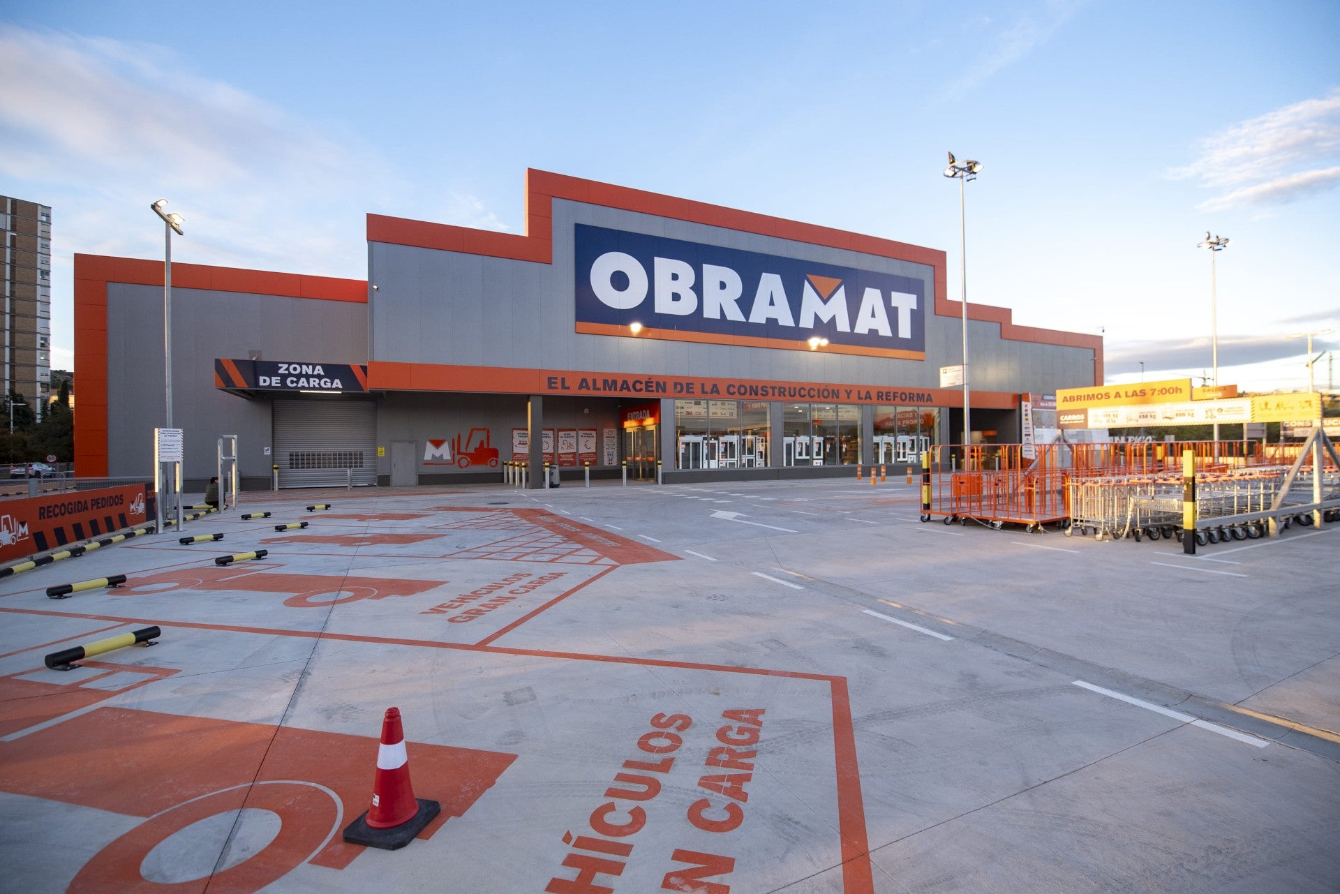 OBRAMAT Castellón celebra 15 años impulsando la construcción y la reforma en la Comunidad Valenciana OBRAMAT Castellón celebra 15 años impulsando la construcción y la reforma en la Comunidad Valenciana