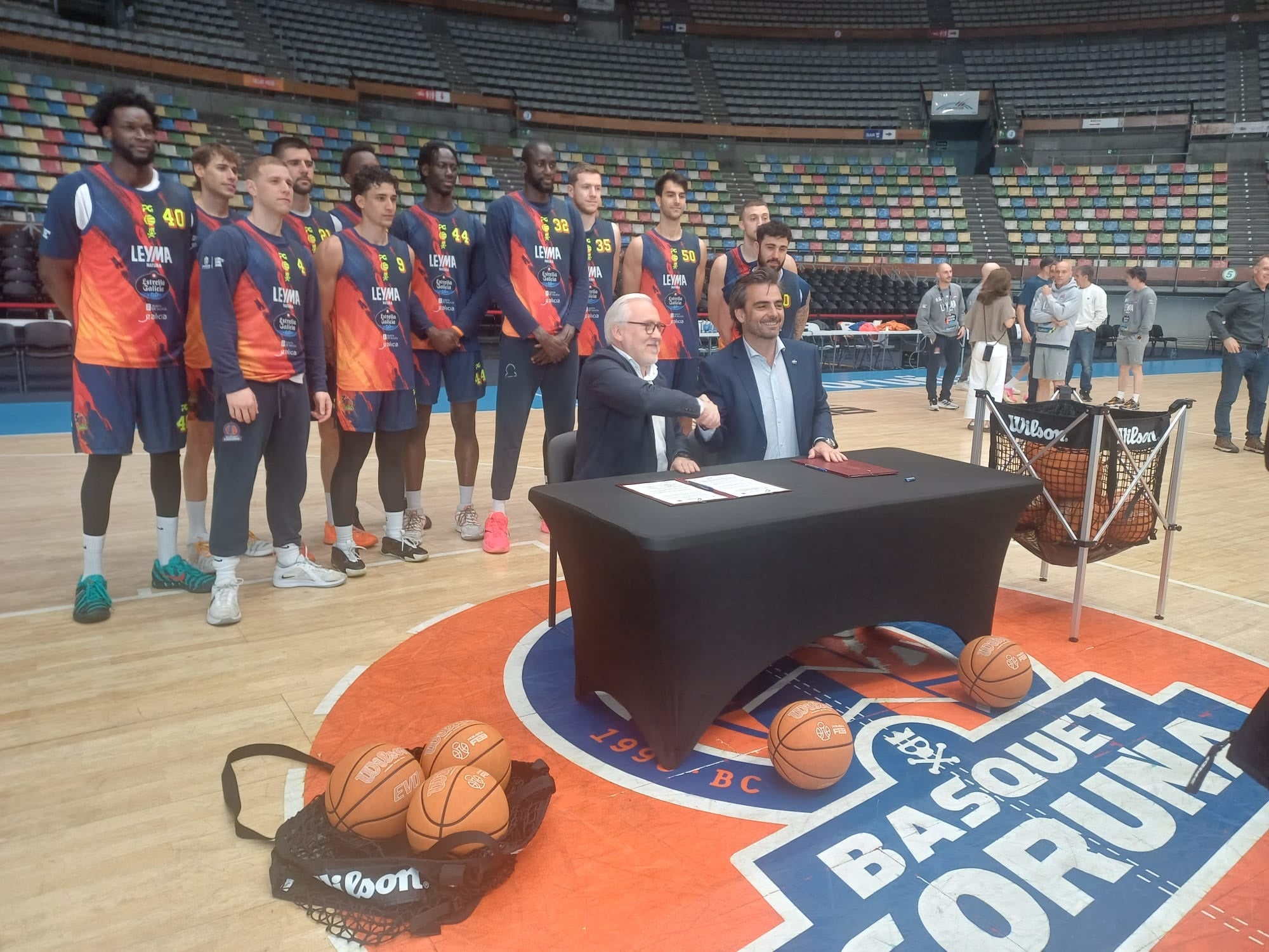 La Xunta aporta 150.000 € para la final de ascenso a la ACB mientras que Yeremay y el Deportivo mandan recado, vía Record, al Sporting de Lisboa La Xunta aporta 150.000 € para la final de ascenso a la ACB mientras que Yeremay y el Deportivo mandan recado, vía Record, al Sporting de Lisboa