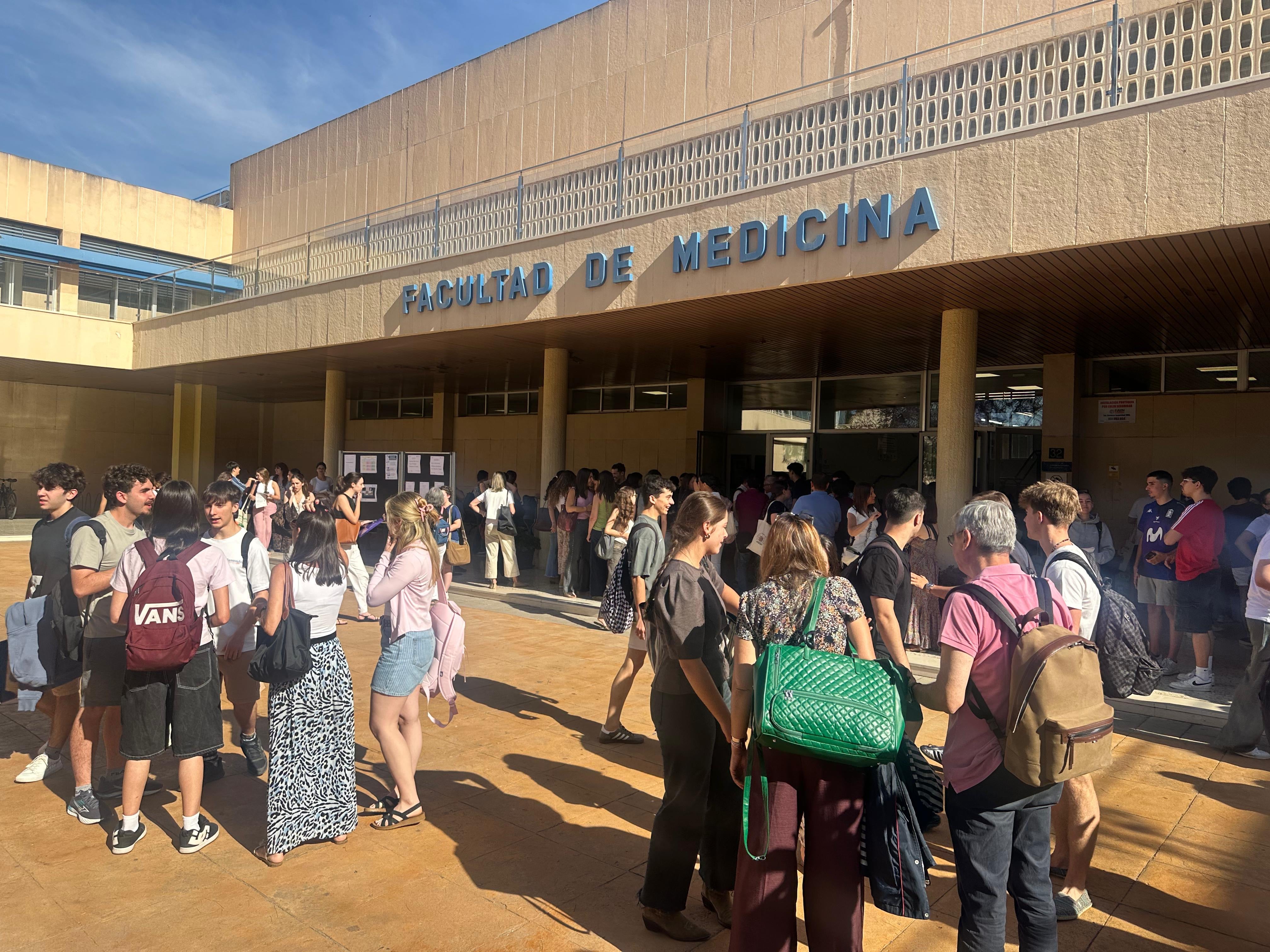 Así ha sido el primer día de la PAU 2026 en Málaga Así ha sido el primer día de la PAU 2026 en Málaga