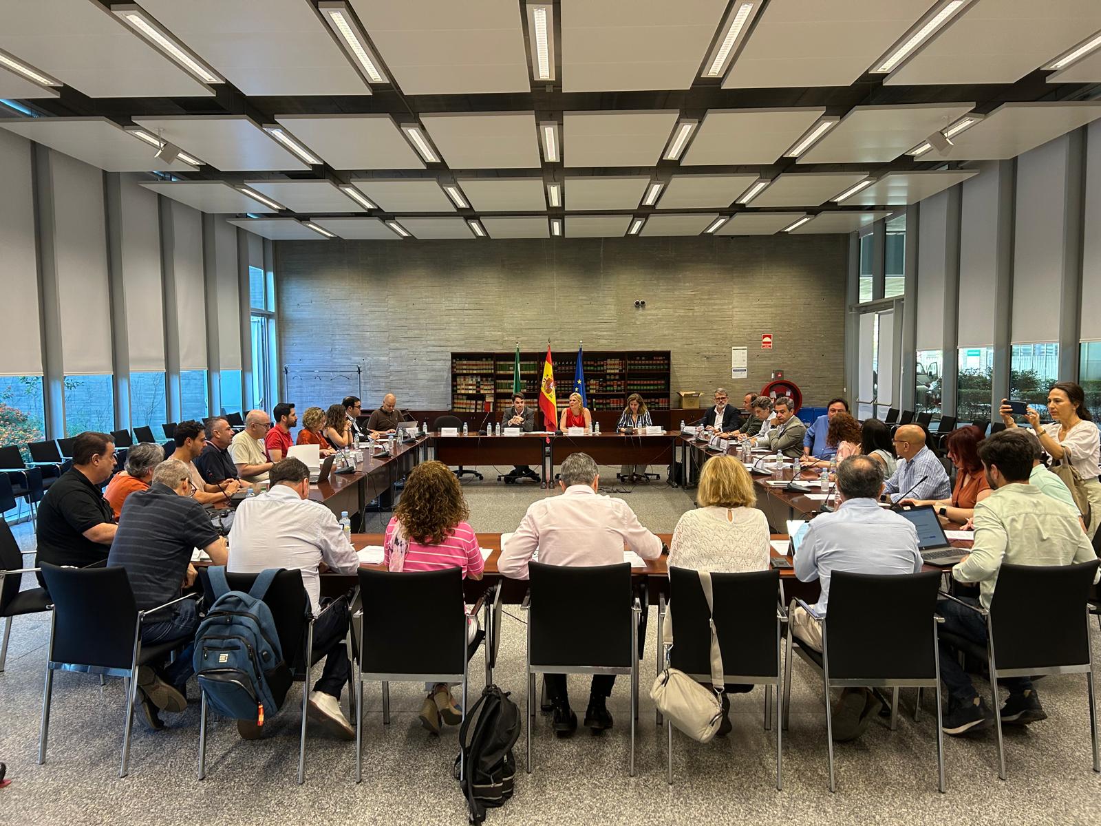 La Mesa General de Negociación aprueba un reglamento de funcionamiento y la constitución de 5 grupos de trabajo La Mesa General de Negociación aprueba un reglamento de funcionamiento y la constitución de 5 grupos de trabajo