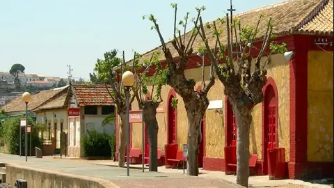 Adif destinará 6,6 millones de euros a la remodelación de cinco estaciones en la línea Mérida-Los Rosales Adif destinará 6,6 millones de euros a la remodelación de cinco estaciones en la línea Mérida-Los Rosales