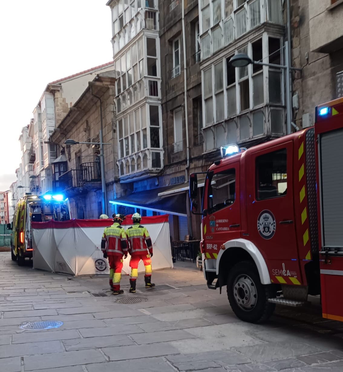 Fallece una mujer tras precipitarse desde un tercer piso en Reinosa Fallece una mujer tras precipitarse desde un tercer piso en Reinosa