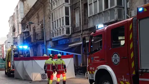 Fallece una mujer tras precipitarse desde un tercer piso en Reinosa Fallece una mujer tras precipitarse desde un tercer piso en Reinosa