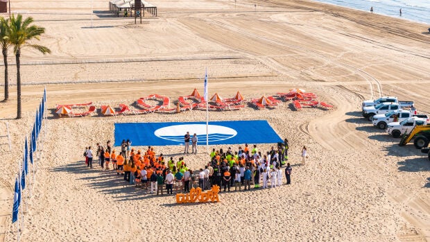 Acto 40 años de bandera azul en la playa de San Antonio de Cullera
