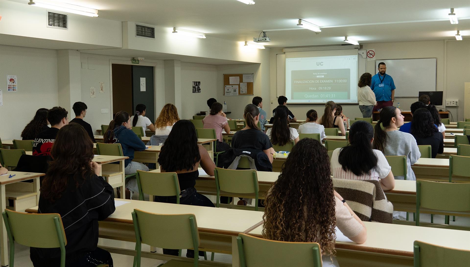 Un error en el examen de Biología de la PAU obliga a corregirlo a los 20 minutos de empezar Un error en el examen de Biología de la PAU obliga a corregirlo a los 20 minutos de empezar