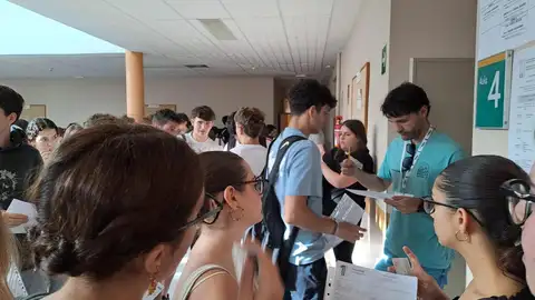 La PAU 2026 arrancaba en Extremadura con 5.873 estudiantes distribuidos en 13 sedes de toda la región La PAU 2026 arrancaba en Extremadura con 5.873 estudiantes distribuidos en 13 sedes de toda la región