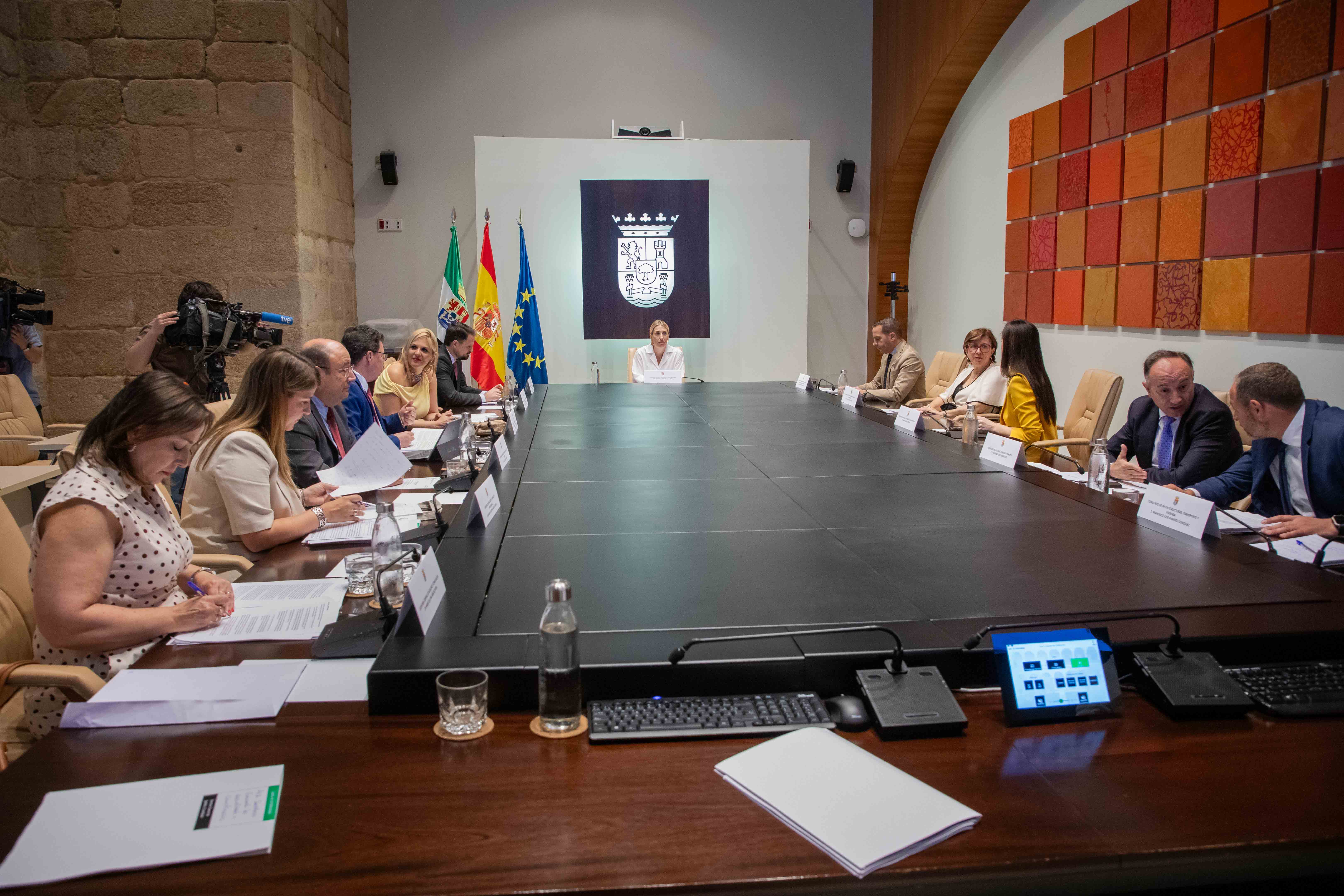 La Junta de Extremadura invierte 2 millones de euros en las comunicaciones del INFOEX para mejorar la lucha contra incendios La Junta de Extremadura invierte 2 millones de euros en las comunicaciones del INFOEX para mejorar la lucha contra incendios