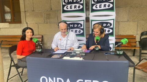 Digna Rivas y la pregonera Carla Abad