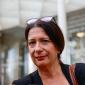Leire Díez, exmilitante del PSOE, a las puertas de los Juzgados de Plaza de Castilla el pasado 17 de noviembre. EFE/Mariscal Leire Díez, exmilitante del PSOE, a las puertas de los Juzgados de Plaza de Castilla el pasado 17 de noviembre. EFE/Mariscal