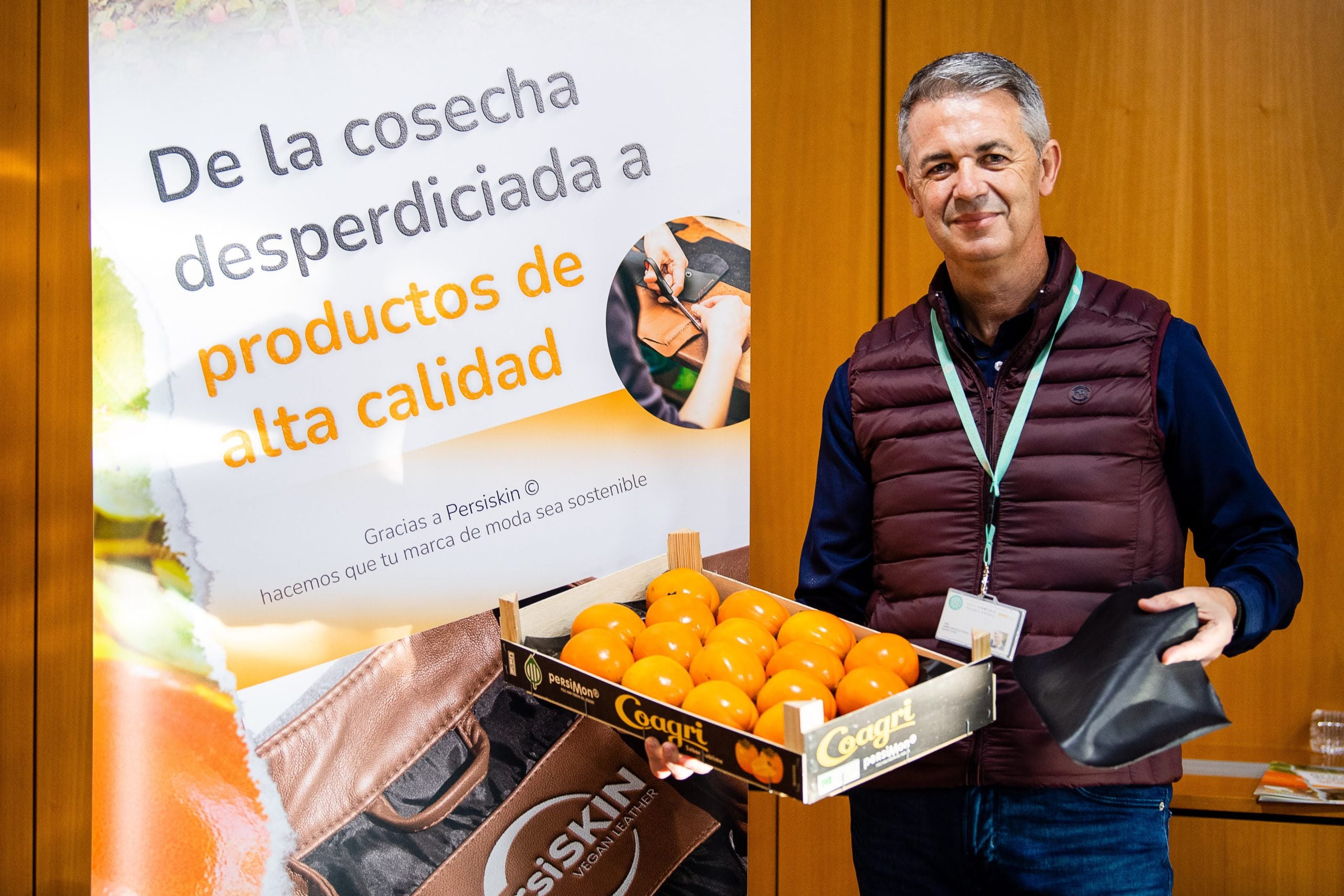 Del caqui al cuero: PersiSKIN revoluciona la moda sostenible desde Valencia Del caqui al cuero: PersiSKIN revoluciona la moda sostenible desde Valencia