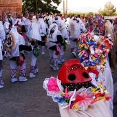 Pecados y danzantes del Corpus Christi de Camuñas. Pecados y danzantes del Corpus Christi de Camuñas.