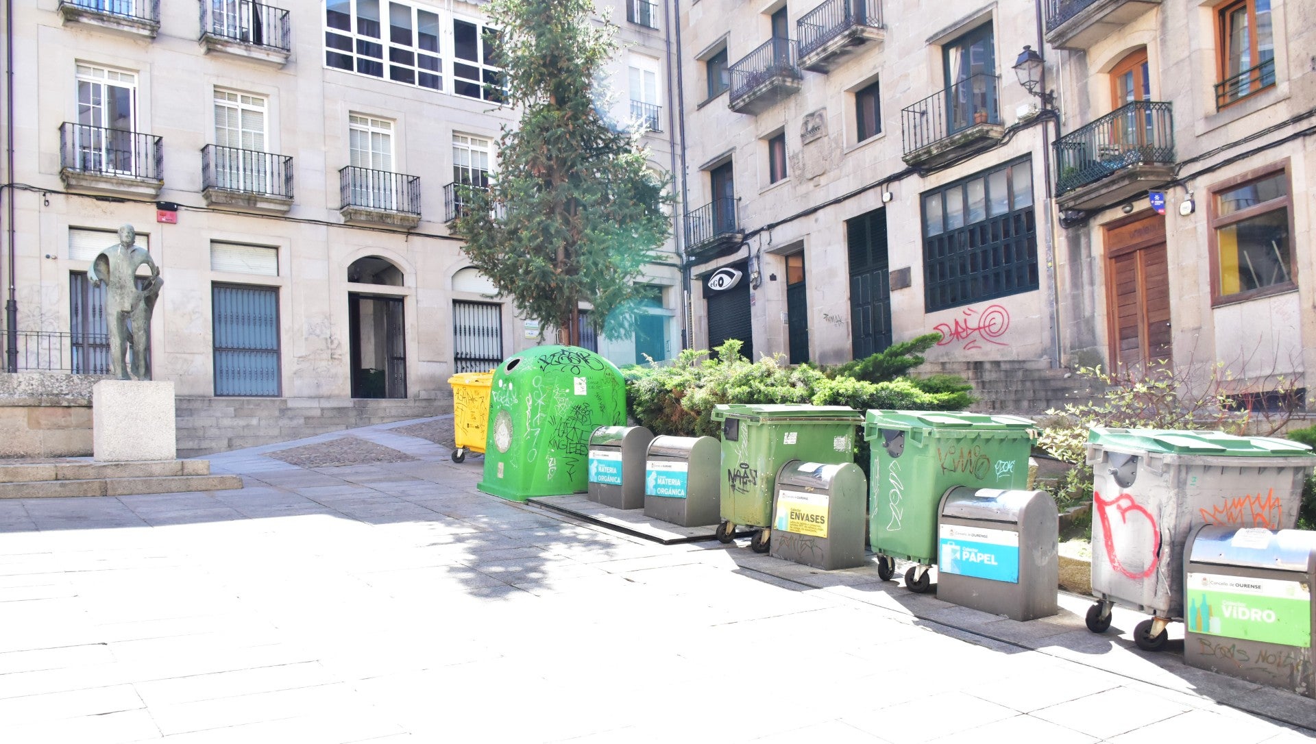 O BNG pide ó Concello de Ourense a eliminación dos contedores soterrados O BNG pide ó Concello de Ourense a eliminación dos contedores soterrados