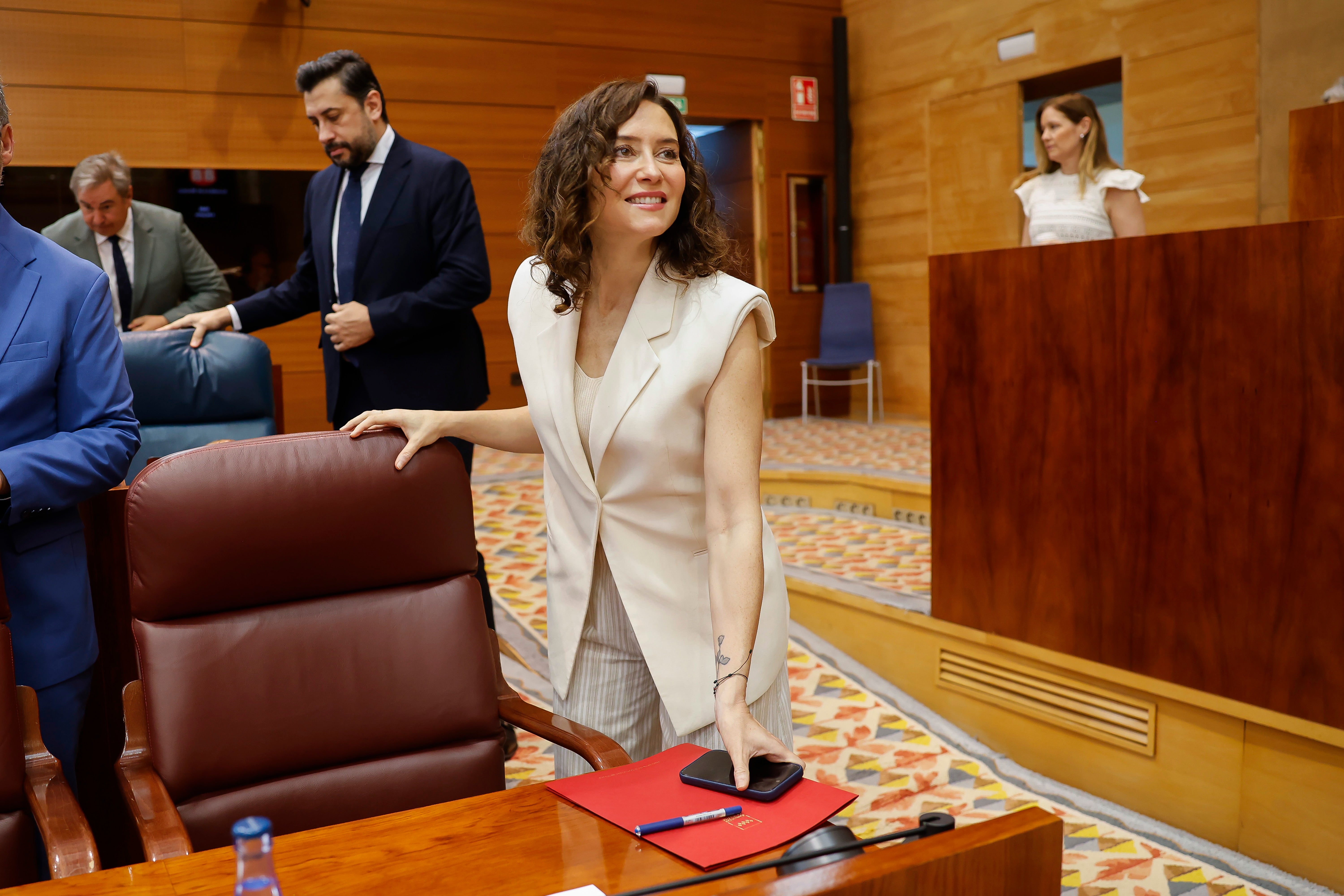 Ayuso defiende el respeto de la verdad y las tradiciones “se tenga o no se tenga fe” frente a un “comunismo que se mete hasta en nuestras almas” Ayuso defiende el respeto de la verdad y las tradiciones “se tenga o no se tenga fe” frente a un “comunismo que se mete hasta en nuestras almas”