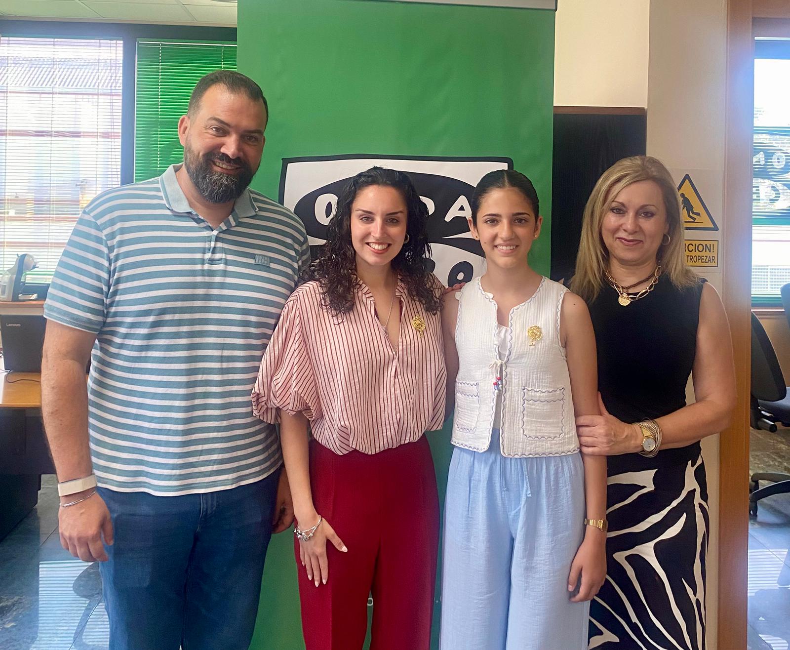 Ana Martínez y Noa Barea despiden su reinado con Falleras Mayores de FJFS este viernes Ana Martínez y Noa Barea despiden su reinado con Falleras Mayores de FJFS este viernes
