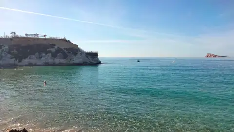 Benidorm cierra una excelente segunda quincena de mayo, consolidando su fortaleza como principal destino vacacional de la Comunitat Valenciana Benidorm cierra una excelente segunda quincena de mayo, consolidando su fortaleza como principal destino vacacional de la Comunitat Valenciana