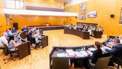 Benidorm aprueba el presupuesto municipal de 2026, que asciende a 224 millones y que incrementará servicios sin subir impuestos Benidorm aprueba el presupuesto municipal de 2026, que asciende a 224 millones y que incrementará servicios sin subir impuestos