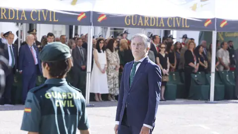 El ministro del Interior, Fernando Grande-Marlaska, en un acto de conmemoración del 182º aniversario de la Guardia Civil. El ministro del Interior, Fernando Grande-Marlaska, en un acto de conmemoración del 182º aniversario de la Guardia Civil.
