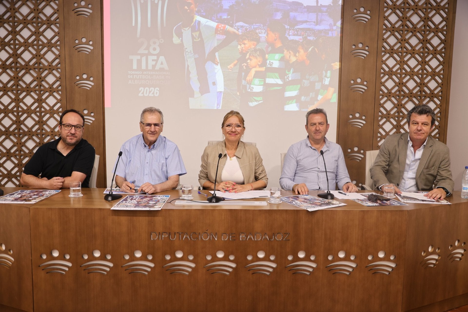 Alburquerque reúne este sábado a las mejores canteras del fútbol ibérico en un torneo internacional Alburquerque reúne este sábado a las mejores canteras del fútbol ibérico en un torneo internacional