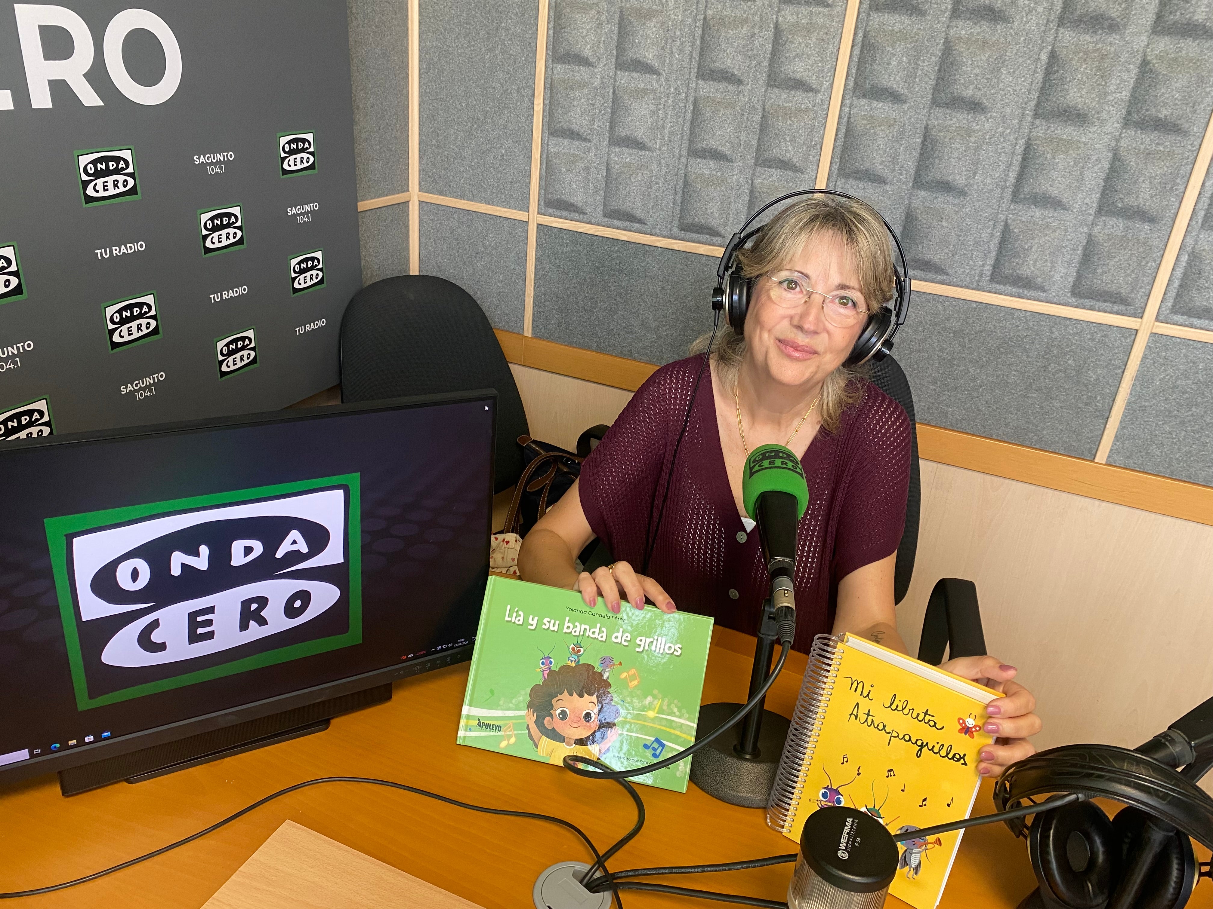 Yolanda Candela publica su cuento `Lia y su banda de grillos' para ayudar a gestionar las emociones Yolanda Candela publica su cuento `Lia y su banda de grillos' para ayudar a gestionar las emociones