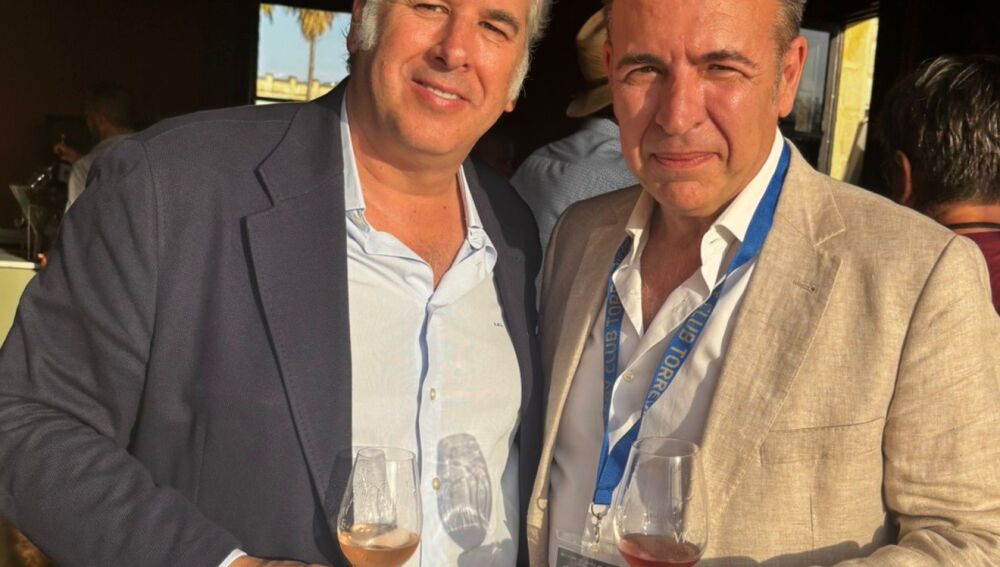 Tony Pérez junto al Presidente de la Real Academia de Gastronomía de España, Luis Suárez de Lezo