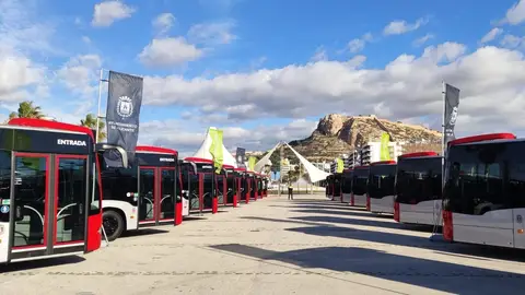 La nueva flota de autobuses de Alicante La nueva flota de autobuses de Alicante