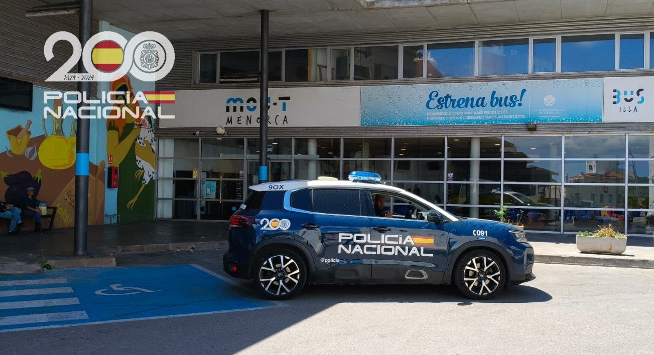 Detenido un hombre por una agresión sexual a un joven en la estación de autobuses de Maó Detenido un hombre por una agresión sexual a un joven en la estación de autobuses de Maó