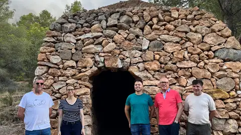 Finestrat recupera la Caseta del Tio Frare, una construcción centenaria de piedra seca ubicada en la Foia de Cac Finestrat recupera la Caseta del Tio Frare, una construcción centenaria de piedra seca ubicada en la Foia de Cac