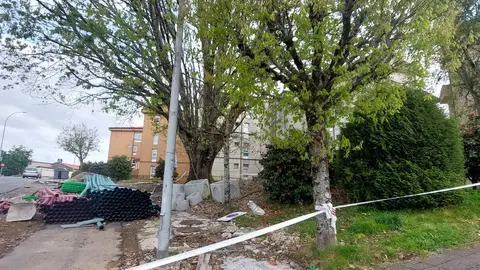 El Ayuntamiento de Santiago envía un requerimiento formal a la adjudicataria de las obras de la rúa García Lorca tras constatar que aún no la ha reiniciado El Ayuntamiento de Santiago envía un requerimiento formal a la adjudicataria de las obras de la rúa García Lorca tras constatar que aún no la ha reiniciado