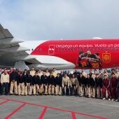 La selección española vuela desde Santiago con destino al Mundial de fútbol 