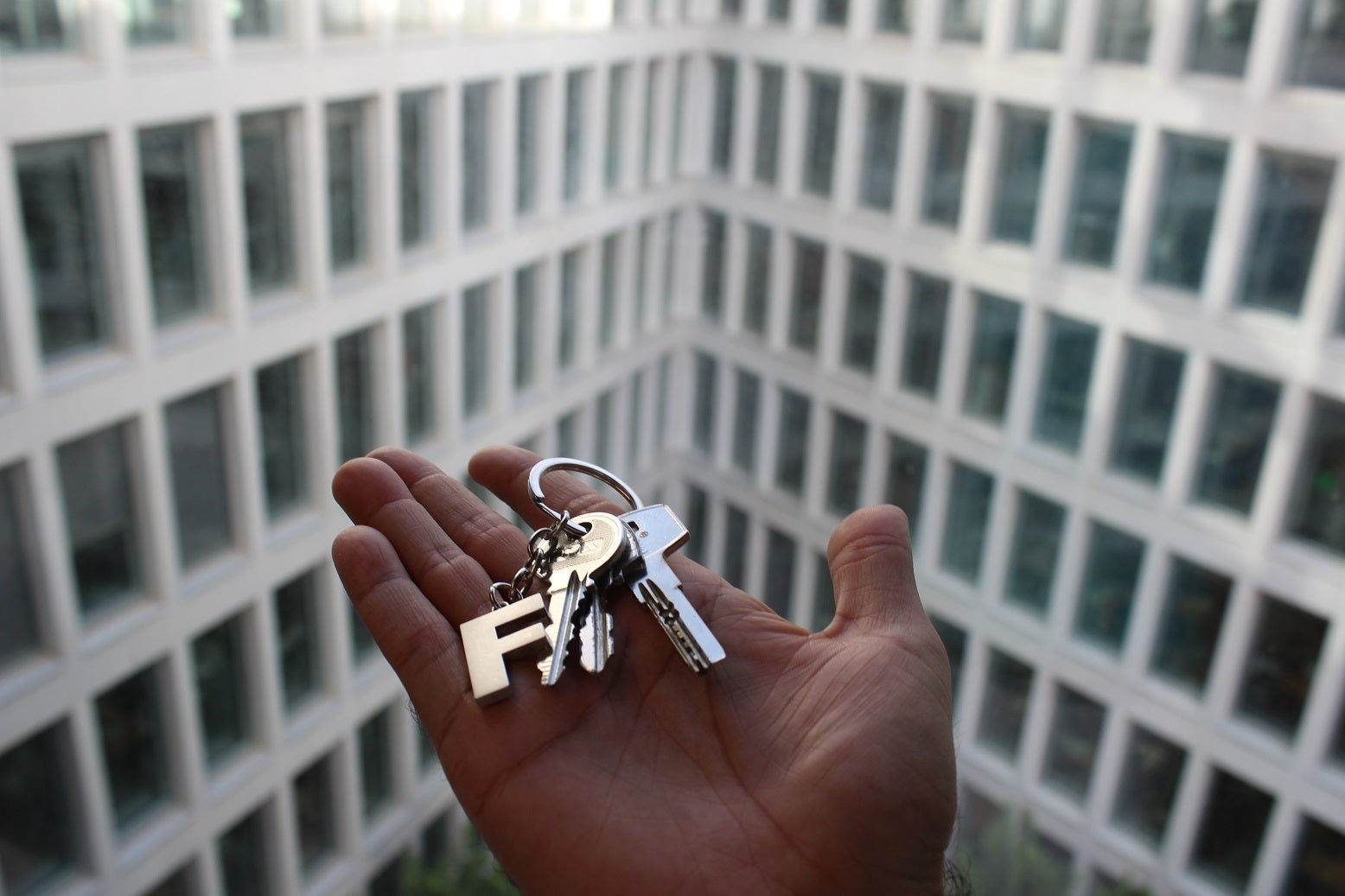 El precio de la vivienda sume en la pobreza a los jóvenes: razones por las que el problema tiene difícil solución El precio de la vivienda sume en la pobreza a los jóvenes: razones por las que el problema tiene difícil solución