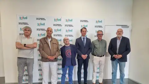 de Ayala Fernández y Montuenga con otros representantes de asociaciones de trasplantes de Ayala Fernández y Montuenga con otros representantes de asociaciones de trasplantes