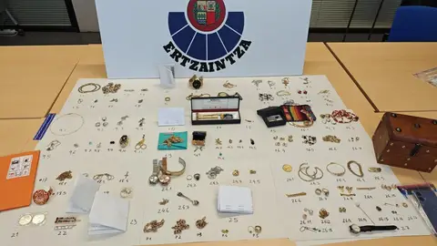 Joyas presuntamente robadas Joyas presuntamente robadas