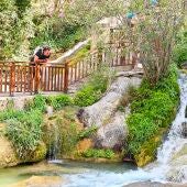 Mejoran la seguridad y la accesibilidad de Les Fonts de l’Algar ante la llegada del verano 