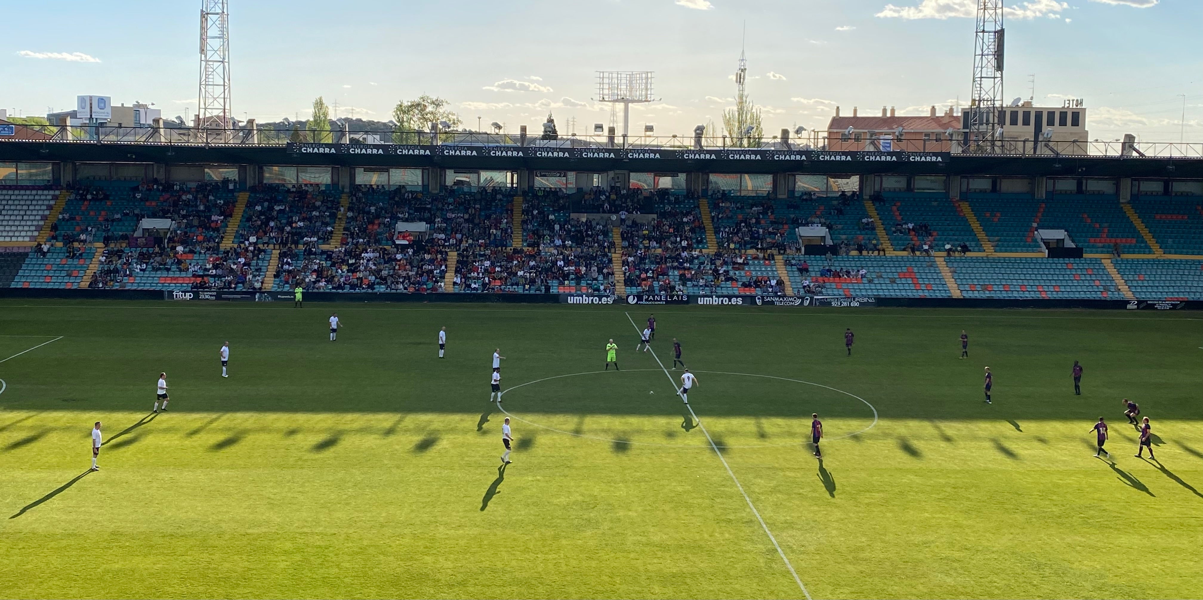 La Asociación de Exjugadores de la Unión Deportiva Salamanca homenajeará a Ángel Huerta La Asociación de Exjugadores de la Unión Deportiva Salamanca homenajeará a Ángel Huerta