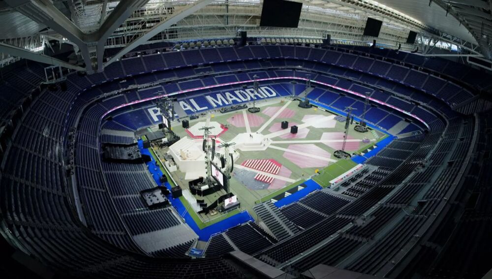 El interior del Santiago Bernabéu preparado para recibir al Papa