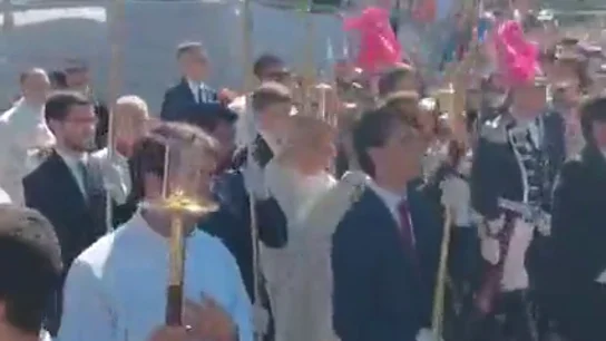 El papa encabeza la procesión del Corpus Christi El papa encabeza la procesión del Corpus Christi