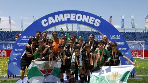 El Elche, campeón de la Liga Futures. El Elche, campeón de la Liga Futures.