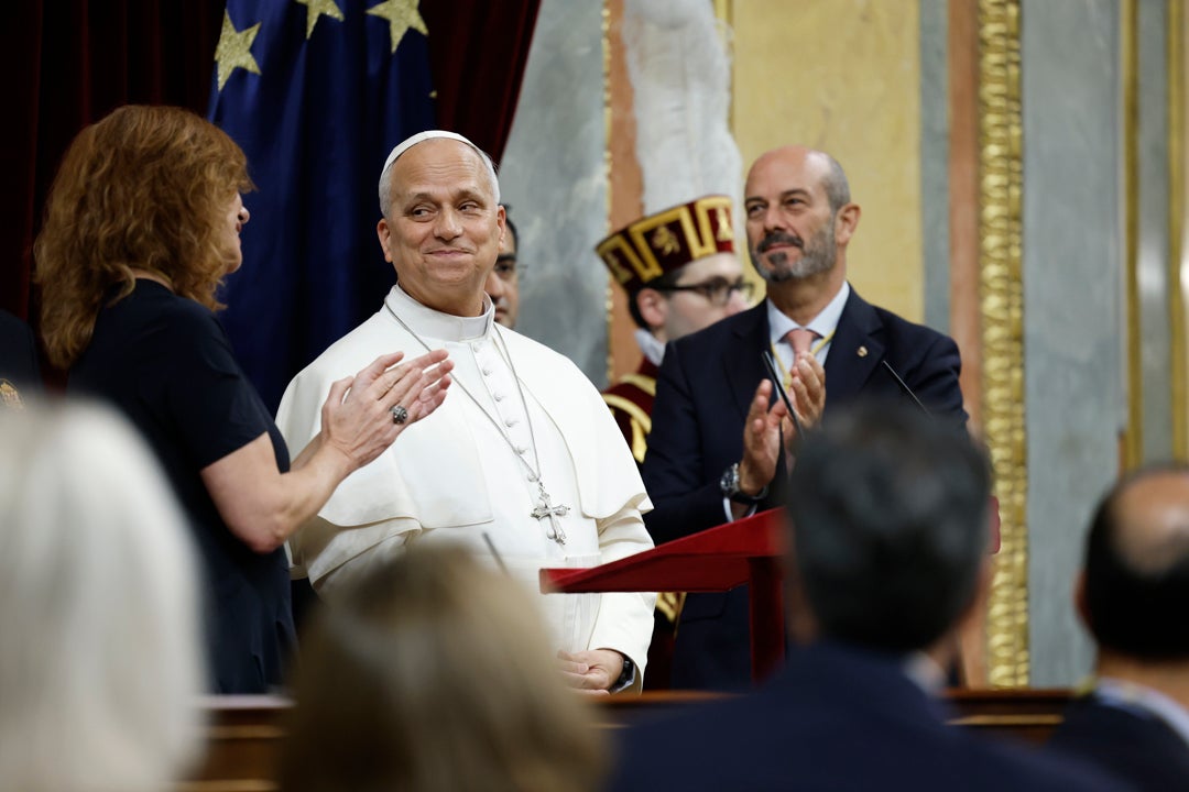Tertulia: El Papa en el Congreso, la solicitud de Miriam Nogueras y la citación de Cristina Narbona (08/06/2026) episode artwork