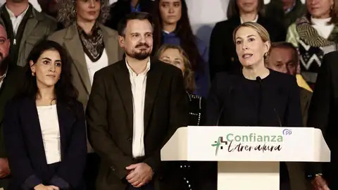 La 'influencer' Zulema Romero renuncia a su escaño por el Partido Popular en la Asamblea de Extremadura La 'influencer' Zulema Romero renuncia a su escaño por el Partido Popular en la Asamblea de Extremadura