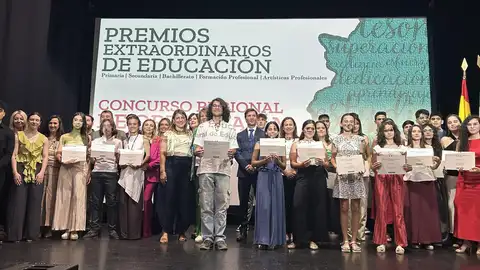 La Consejería de Educación reconoce a 65 alumnos en los Premios Extraordinarios y de Ortografía La Consejería de Educación reconoce a 65 alumnos en los Premios Extraordinarios y de Ortografía