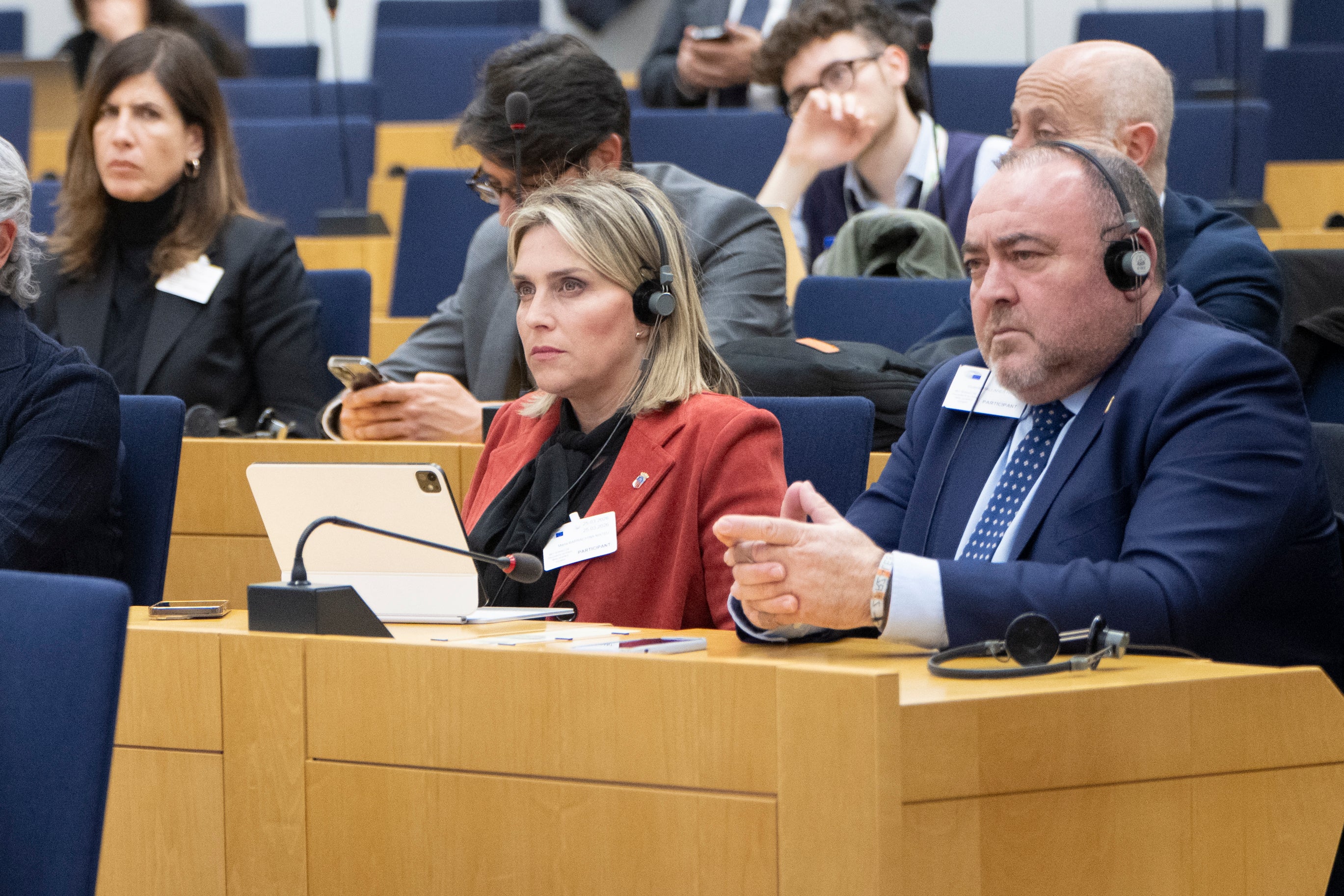 La Diputación de Castellón pide en Bruselas proteger la cerámica ante el recorte de derechos de emisión y el impacto en 70.000 empleos La Diputación de Castellón pide en Bruselas proteger la cerámica ante el recorte de derechos de emisión y el impacto en 70.000 empleos
