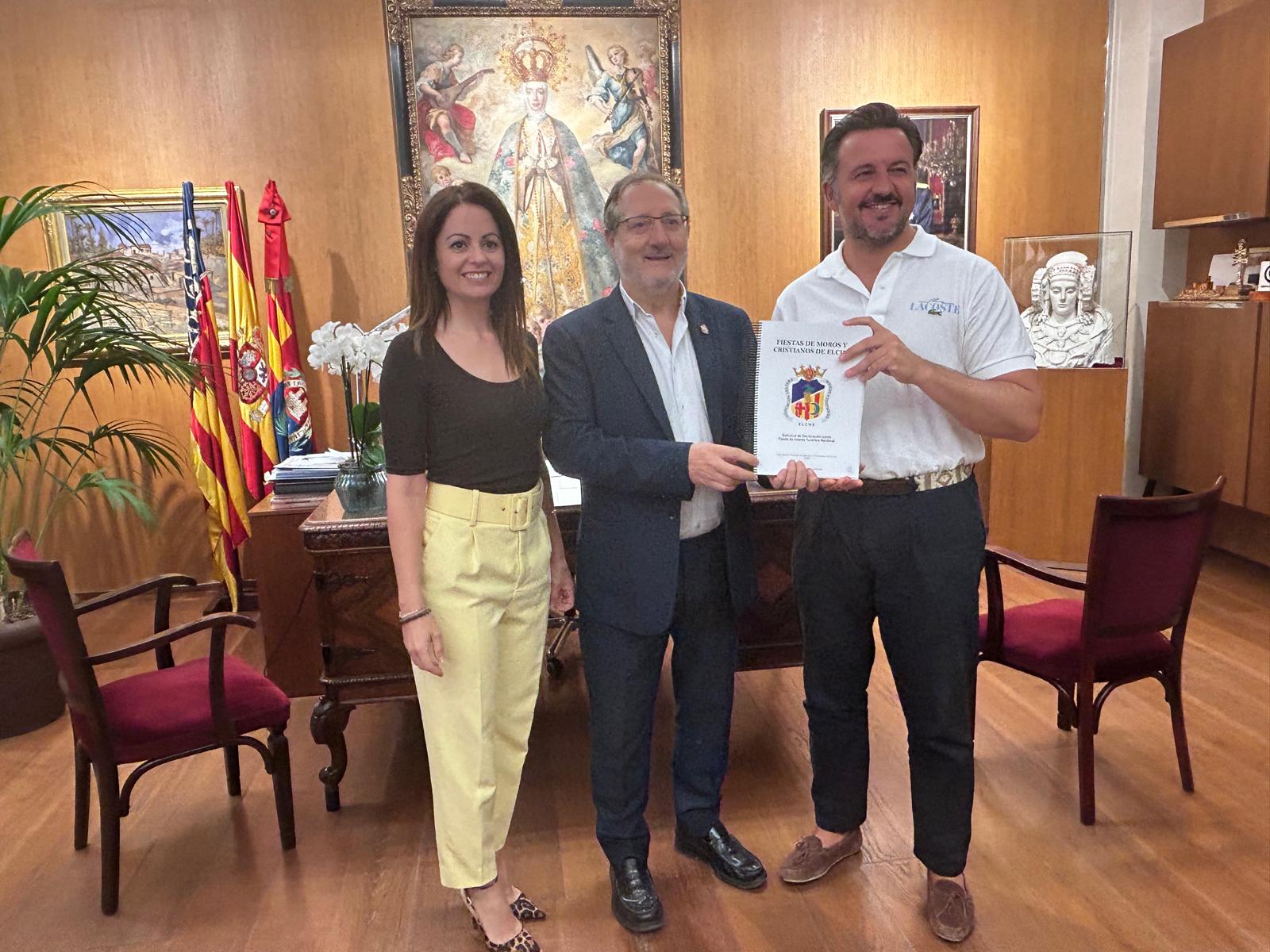 Los Moros y Cristianos de Elche buscan ser de Interés Turístico Nacional y que su Embajada sea BIC Los Moros y Cristianos de Elche buscan ser de Interés Turístico Nacional y que su Embajada sea BIC