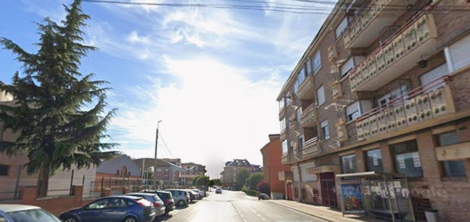 Atropellan a una mujer de 65 años en el casco urbano de La Virgen del Camino Atropellan a una mujer de 65 años en el casco urbano de La Virgen del Camino