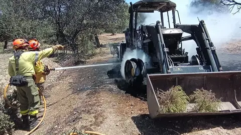 El plan INFOEX ha intervenido en 27 incendios forestales durante la última semana, primera de riesgo alto en la región El plan INFOEX ha intervenido en 27 incendios forestales durante la última semana, primera de riesgo alto en la región