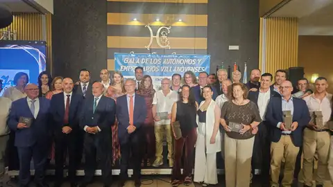 La Junta insta al Gobierno a suprimir la presentación del IVA para autónomos con ingresos inferiores a 85.000 euros La Junta insta al Gobierno a suprimir la presentación del IVA para autónomos con ingresos inferiores a 85.000 euros