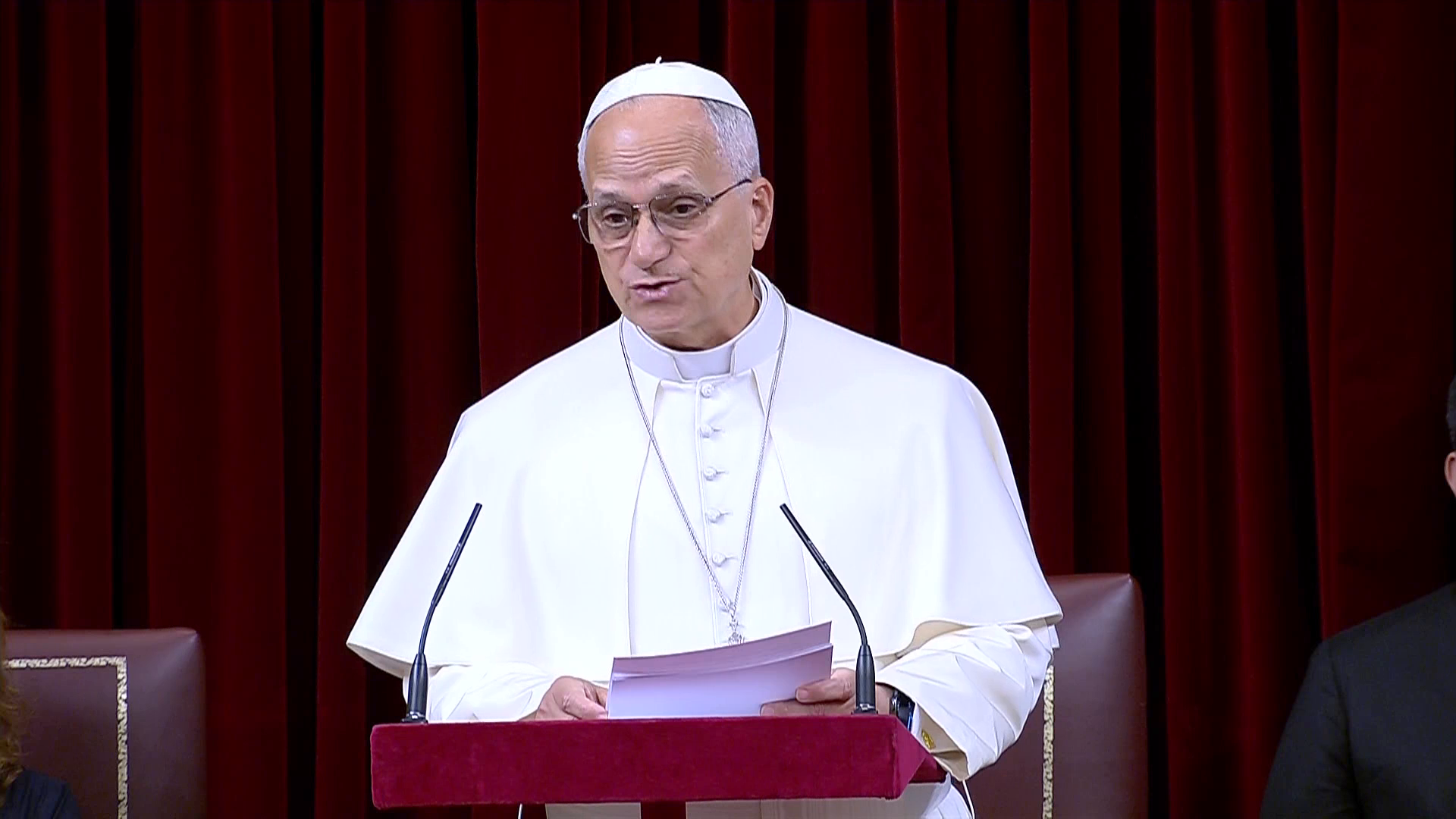 El cronista de provincias: La visita papal al Congreso hace que España parezca un país serio de nuevo episode artwork
