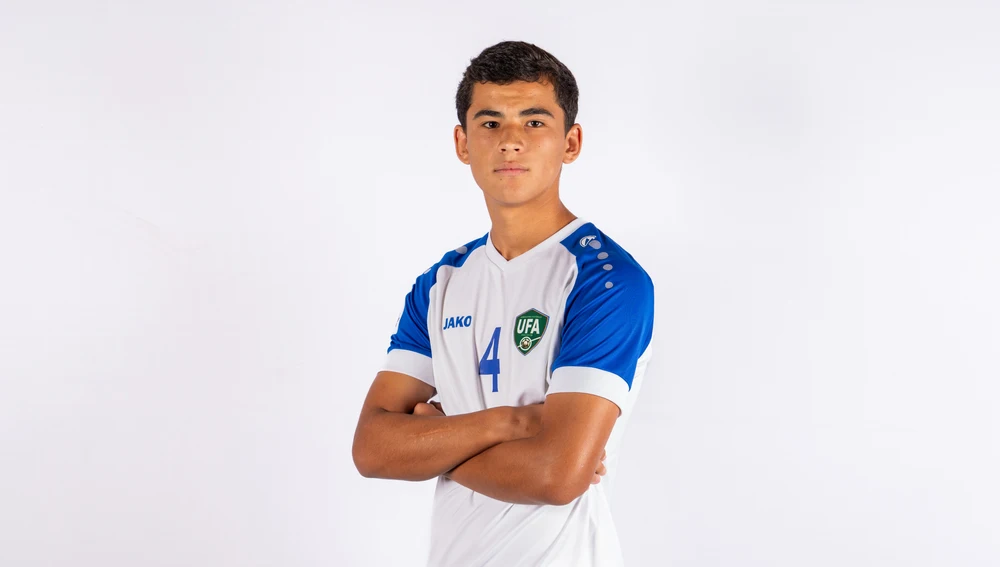 Behruzjon Karimov, jugador de Uzbekistán Behruzjon Karimov, jugador de Uzbekistán