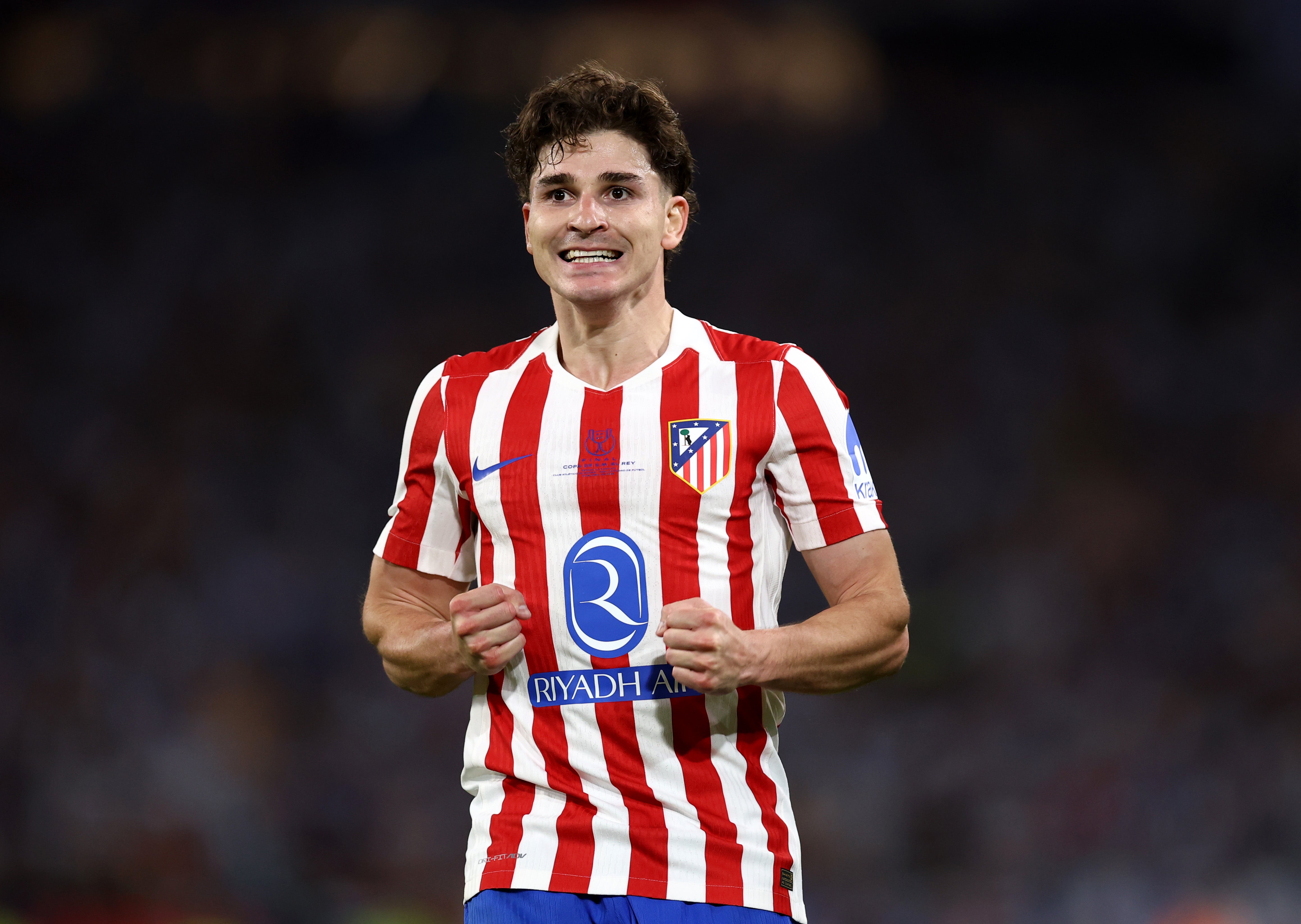 El Real Madrid emite un comunicado confirmando una oferta de 150 millones por Julián Álvarez El Real Madrid emite un comunicado confirmando una oferta de 150 millones por Julián Álvarez