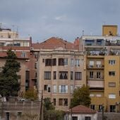 Imagen de archivo de la fachada de un edificio en Barcelona